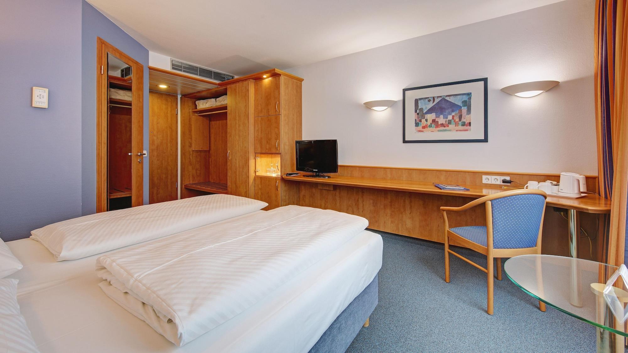 Hotel Schwanen Stuttgart Airport/Messe Filderstadt Exterior photo