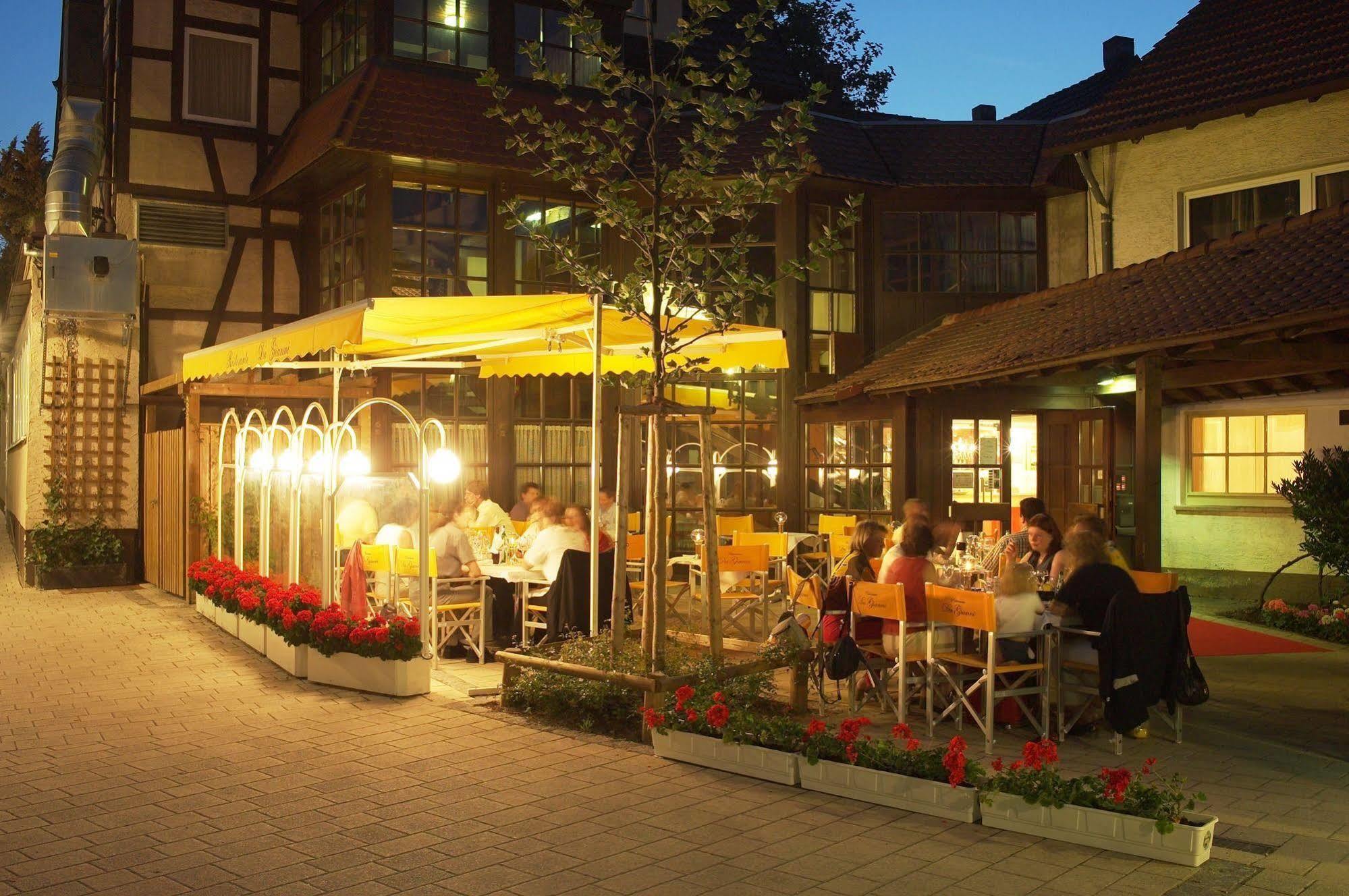 Hotel Schwanen Stuttgart Airport/Messe Filderstadt Exterior photo